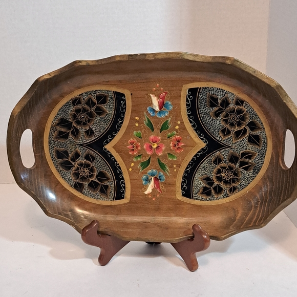 Vintage Floral Hand Painted Gold Mid Century Wood Serving Tray. - Picture 2 of 7